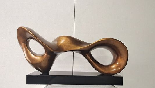 Amber Knot Resin Sculpture