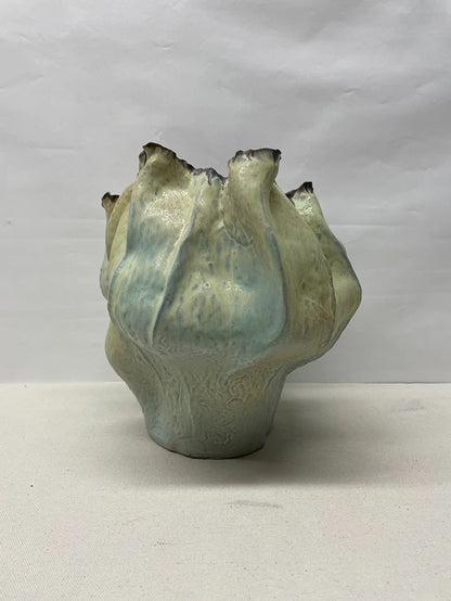 Ruffled Pouch Ceramic Bowl