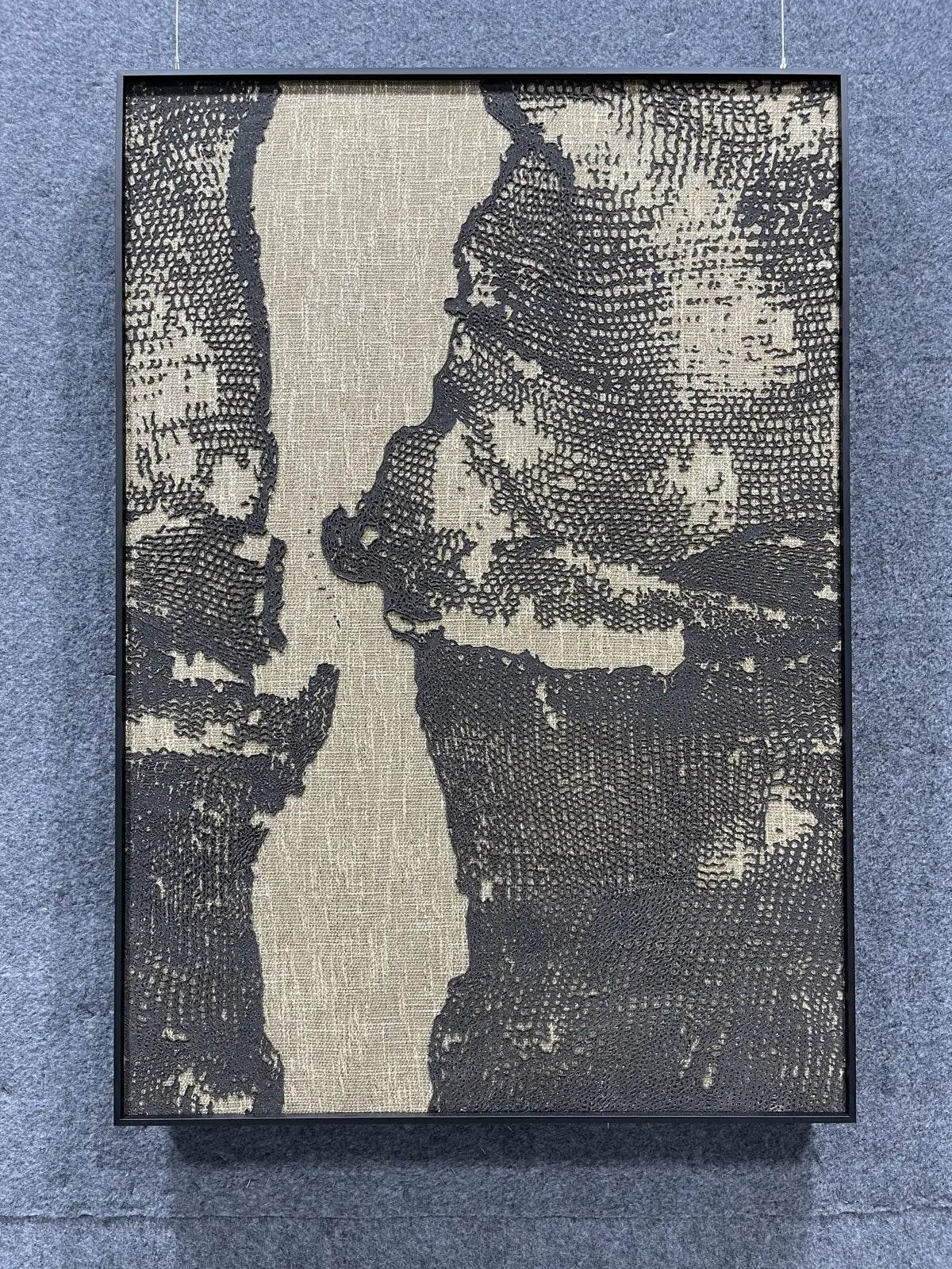 Monolithic Modern Decorative Wall Art Vertical Design | Art Smiley Decor UAE