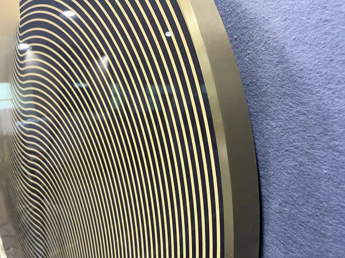 Lustrous Crystal Porcelain Luxury Wall Art Round Design | Art Smiley Decor UAE