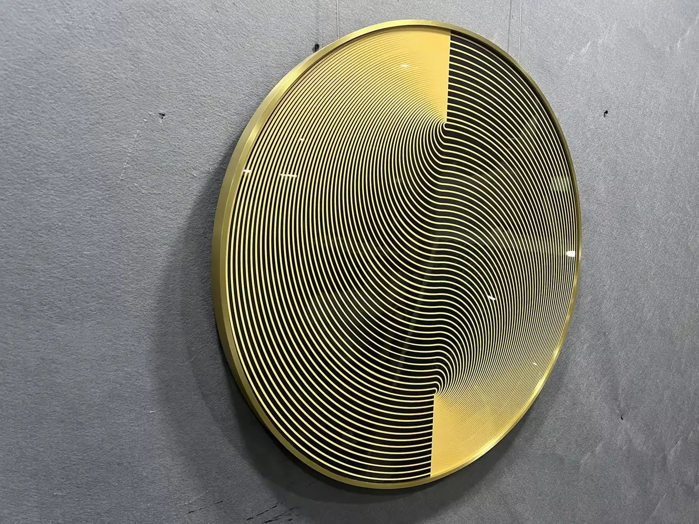 Lustrous Crystal Porcelain Luxury Wall Art Round Design | Art Smiley Decor UAE