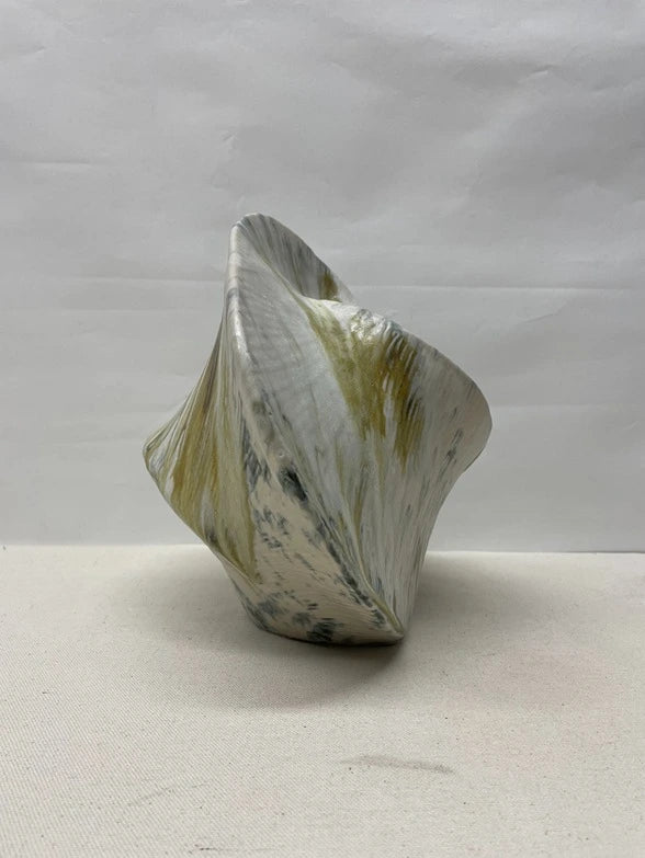 Slanted Shell Ceramic Bowl