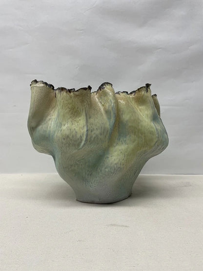 Ruffled Pouch Ceramic Bowl