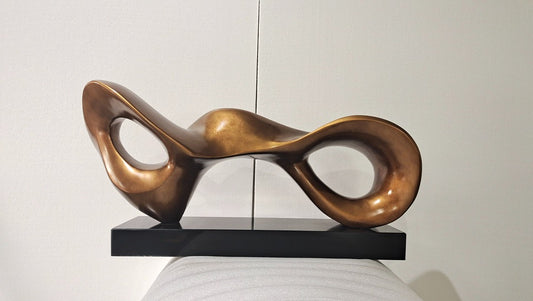 Amber Knot Resin Sculpture