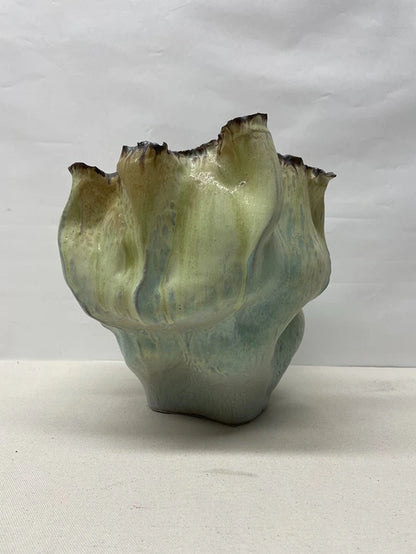 Ruffled Pouch Ceramic Bowl